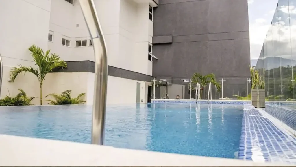 Edificio Morada Pinaos Piscina en Ibagué, Tolima. Edificio Morada Pinaos Piscina en Ibagué, Tolima.