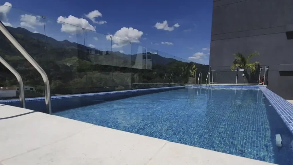 Edificio Morada Pinaos Piscina en Ibagué, Tolima. Edificio Morada Pinaos Piscina en Ibagué, Tolima.